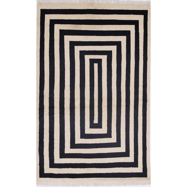 Modcar 4' 0" X 6' 4" Hand-Knotted Wool Rug 4' 0" X 6' 4" (122 X 193) / Ivory / Black