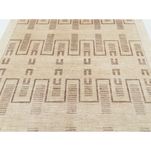 Modcar 6' 2" X 8' 10" Hand-Knotted Wool Rug 6' 2" X 8' 10" (188 X 269) / Ivory / Brown