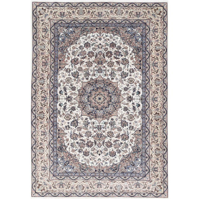 Heritage 4' 0" X 5' 11" Hand-Knotted Wool Rug 4' 0" X 5' 11" (122 X 180) / Ivory / Ivory