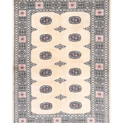 Bokhara 4' 1" X 5' 10" Hand Knotted Wool Rug 4' 1" X 5' 10" (124 X 178) / Ivory / Wool