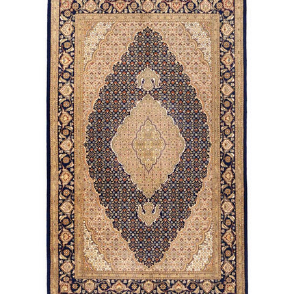 Heritage 4' 6" X 7' 2" Hand Knotted Wool Rug 4' 6" X 7' 2" (137 X 219) / Ivory / Wool