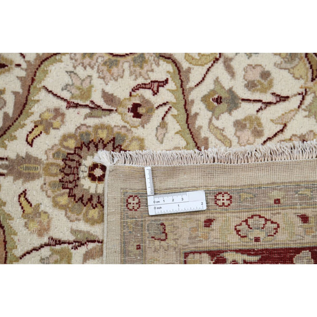 Heritage 6' 6" X 9' 9" Wool/Silk Hand-Knotted Rug 6' 6" X 9' 9" (198 X 297) / Ivory / Red