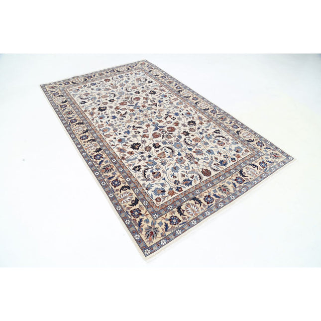 Heritage 5' 0" X 8' 1" Hand Knotted Wool Rug 5' 0" X 8' 1" (152 X 246) / Ivory / Gold