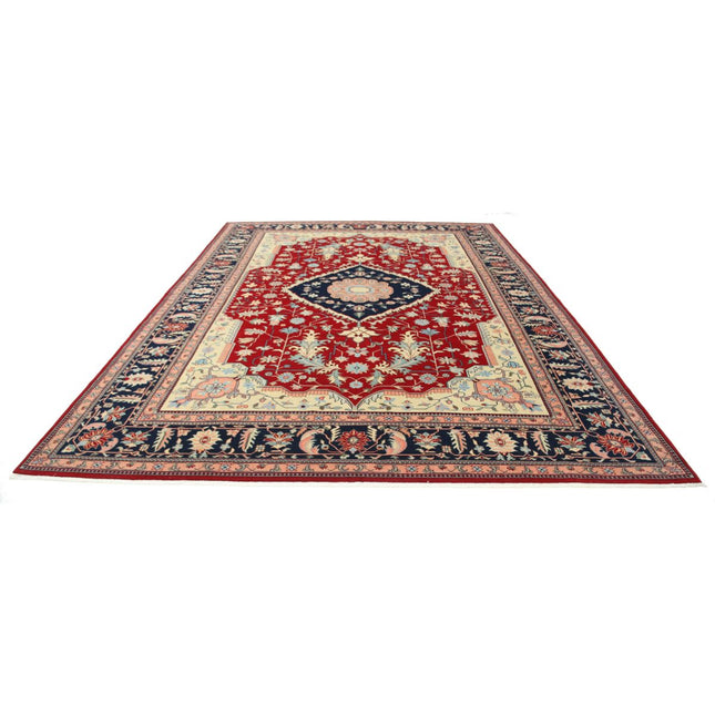 Heriz 9' 10" X 13' 10" Wool Hand-Knotted Rug 9' 10" X 13' 10" (300 X 422) / Red / Black