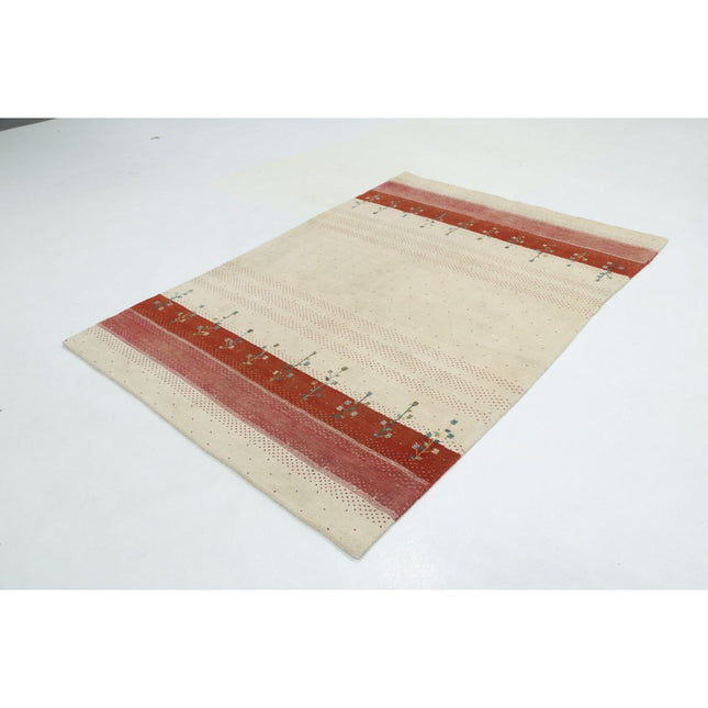 Modren 5' 1" X 7' 4" Wool Hand-Knotted Rug 5' 1" X 7' 4" (155 X 224) / Ivory / Red