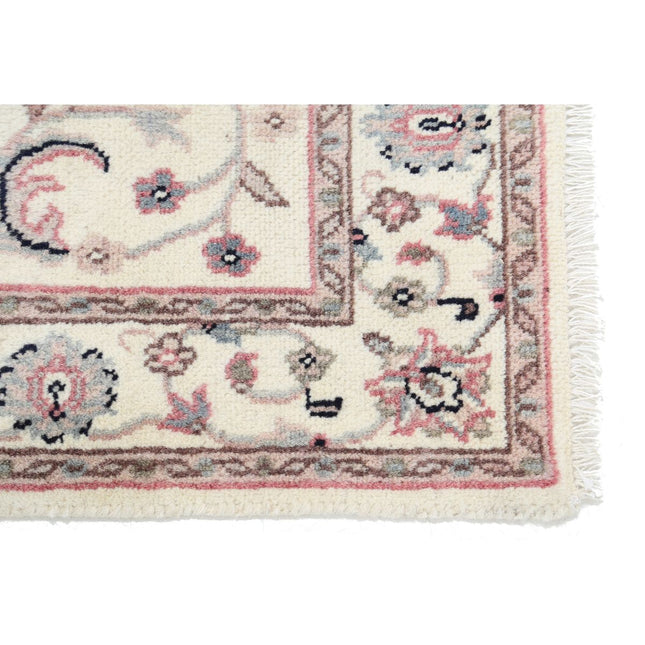 Nain 2' 6" X 15' 10" Wool Hand-Knotted Rug 2' 6" X 15' 10" (76 X 483) / Ivory / Ivory