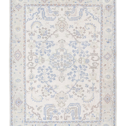Oushak 8' 1" X 11' 3" Hand Knotted Wool Rug 8' 1" X 11' 3" (246 X 343) / Ivory / Wool