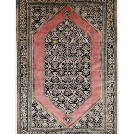 Qum 4' 5" X 6' 10" Hand Knotted Silk Rug 4' 5" X 6' 10" (135 X 208) / Peach / Silk