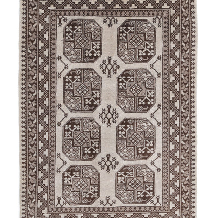 Revival 4' 4" X 6' 1" Hand Knotted Wool Rug 4' 4" X 6' 1" (132 X 185) / Ivory / Wool