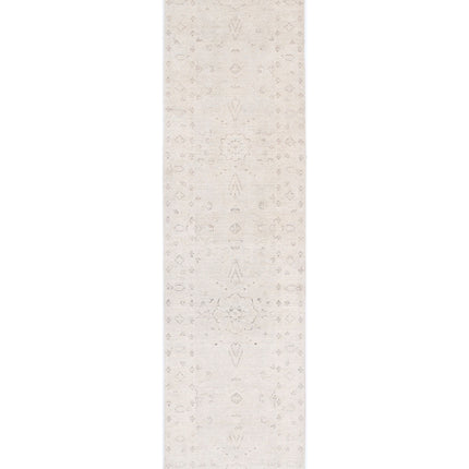 Serenity 2' 7" X 10' 7" Hand Knotted Wool Rug 2' 7" X 10' 7" (79 X 322) / Ivory / Wool