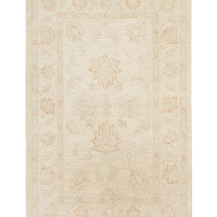 Serenity 2' 8" X 4' 0" Hand Knotted Wool Rug 2' 8" X 4' 0" (81 X 122) / Ivory / Wool