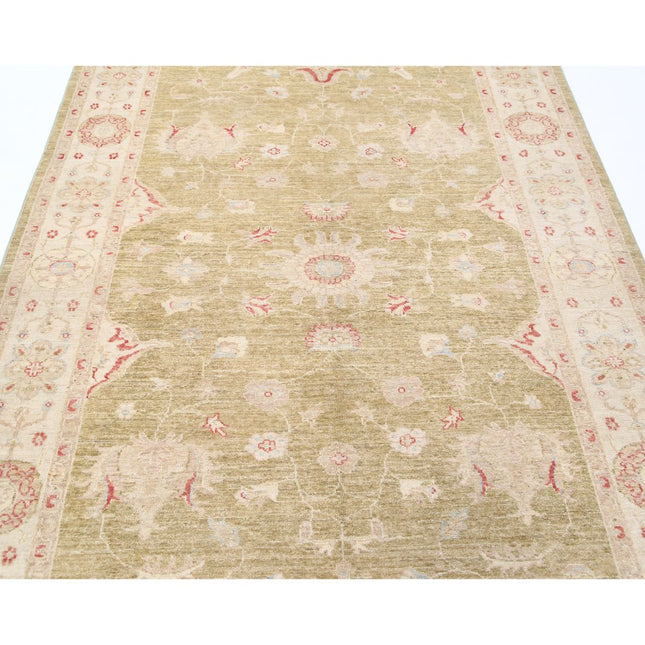 Serenity 5' 4" X 8' 1" Wool Hand-Knotted Rug 5' 4" X 8' 1" (163 X 246) / Green / Ivory