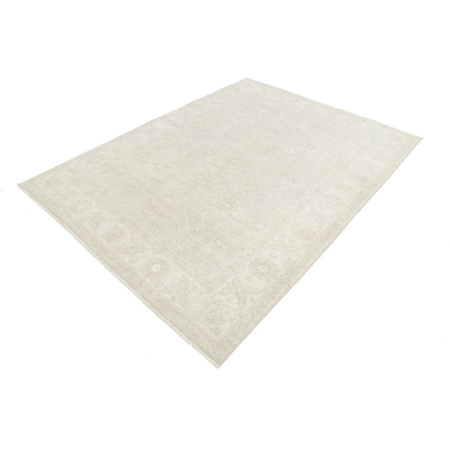 Serenity 5' 11" X 7' 11" Wool Hand-Knotted Rug 5' 11" X 7' 11" (180 X 241) / Grey / Ivory