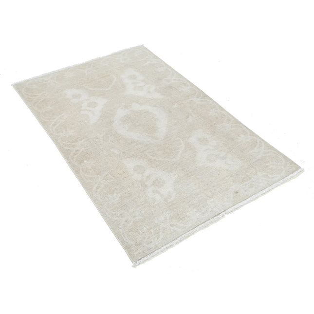 Serenity 3' 2" X 6' 4" Wool Hand-Knotted Rug 3' 2" X 6' 4" (97 X 193) / Grey / Grey