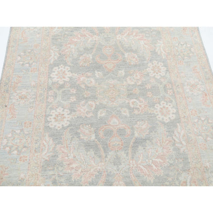 Serenity 4' 0" X 6' 7" Hand Knotted Wool Rug 4' 0" X 6' 7" (122 X 201) / Green / Blue