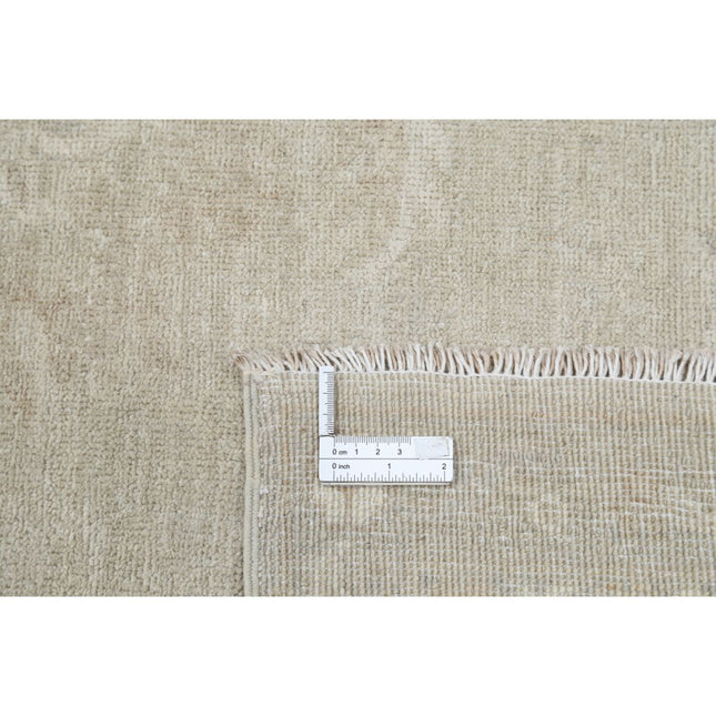 Serenity 8' 0" X 9' 7" Hand Knotted Wool Rug 8' 0" X 9' 7" (244 X 292) / Grey / Ivory