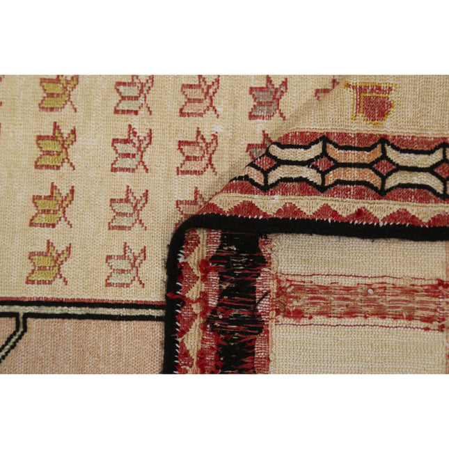 Silki Kilim 4' 1" X 6' 1" Silk Hand-Woven Kilim 4' 1" X 6' 1" (124 X 185) / Multi / Multi