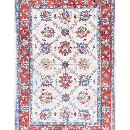 Ziegler 3' 10" X 5' 10" Hand Knotted Wool Rug 3' 10" X 5' 10" (117 X 178) / Ivory / Wool