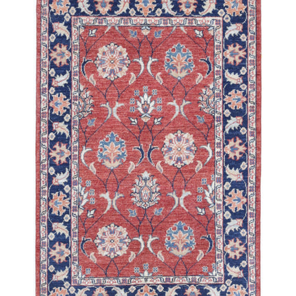 Ziegler 2' 9" X 4' 2" Hand Knotted Wool Rug 2' 9" X 4' 2" (84 X 127) / Red / Wool