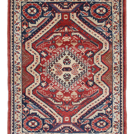 Ziegler 2' 8" X 3' 7" Hand Knotted Wool Rug 2' 8" X 3' 7" (81 X 109) / Red / Wool