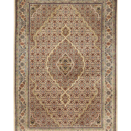 Ziegler 4' 0" X 5' 11" Hand Knotted Wool Rug 4' 0" X 5' 11" (122 X 180) / Beige / Wool