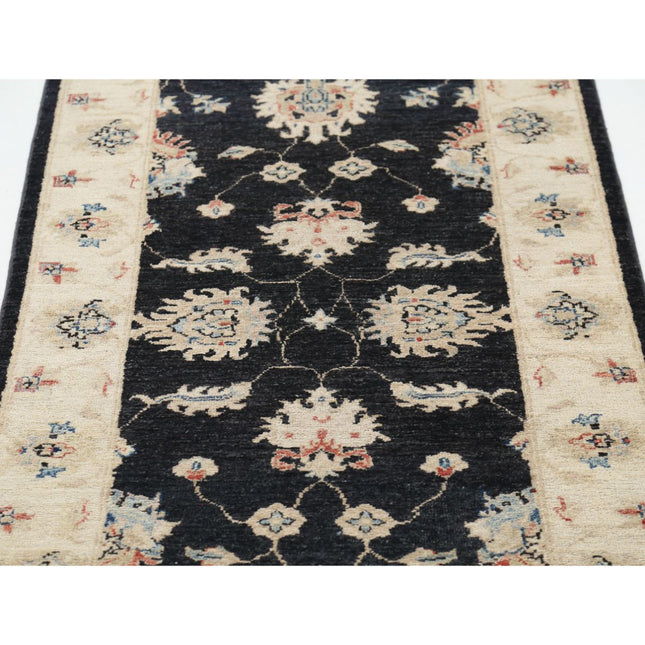 Ziegler 2' 8" X 6' 9" Wool Hand-Knotted Rug 2' 8" X 6' 9" (81 X 206) / Black / Ivory