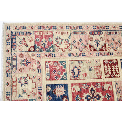 Bakhtiari 5'5" X 7'8" Wool Hand-Knotted Rug