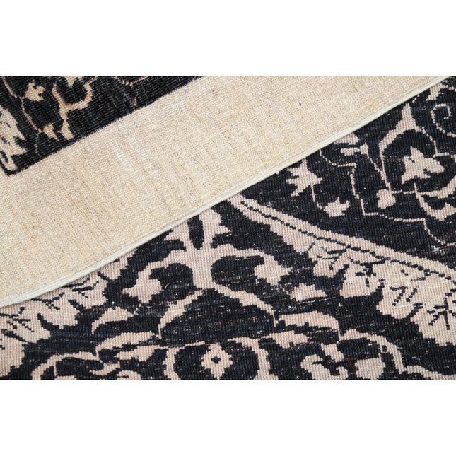 Modcar 6' 2" X 9' 4" Hand-Knotted Wool Rug 6' 2" X 9' 4" (188 X 284) / Black / Ivory