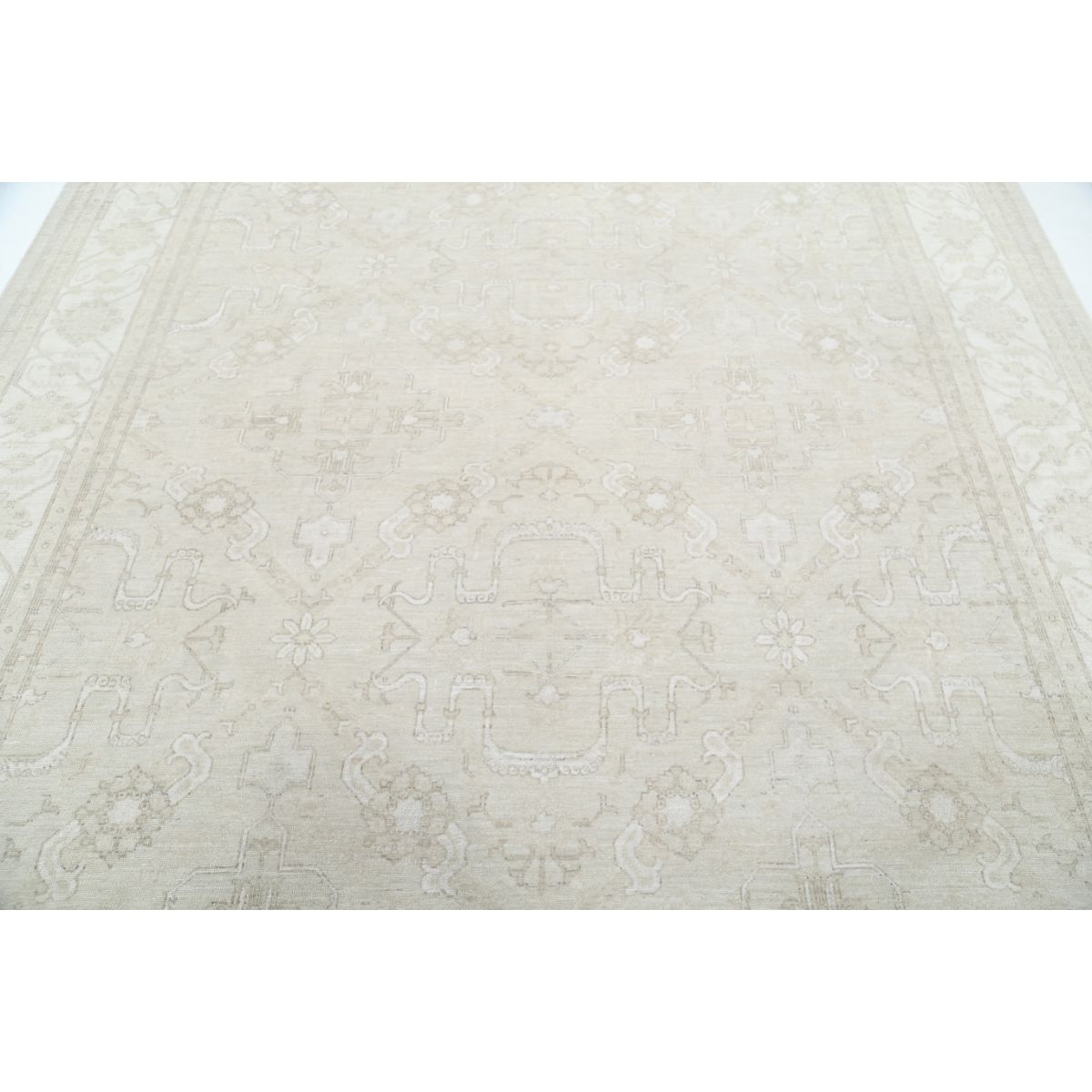 Serenity 8'2" X 9'7" Wool Hand-Knotted Rug