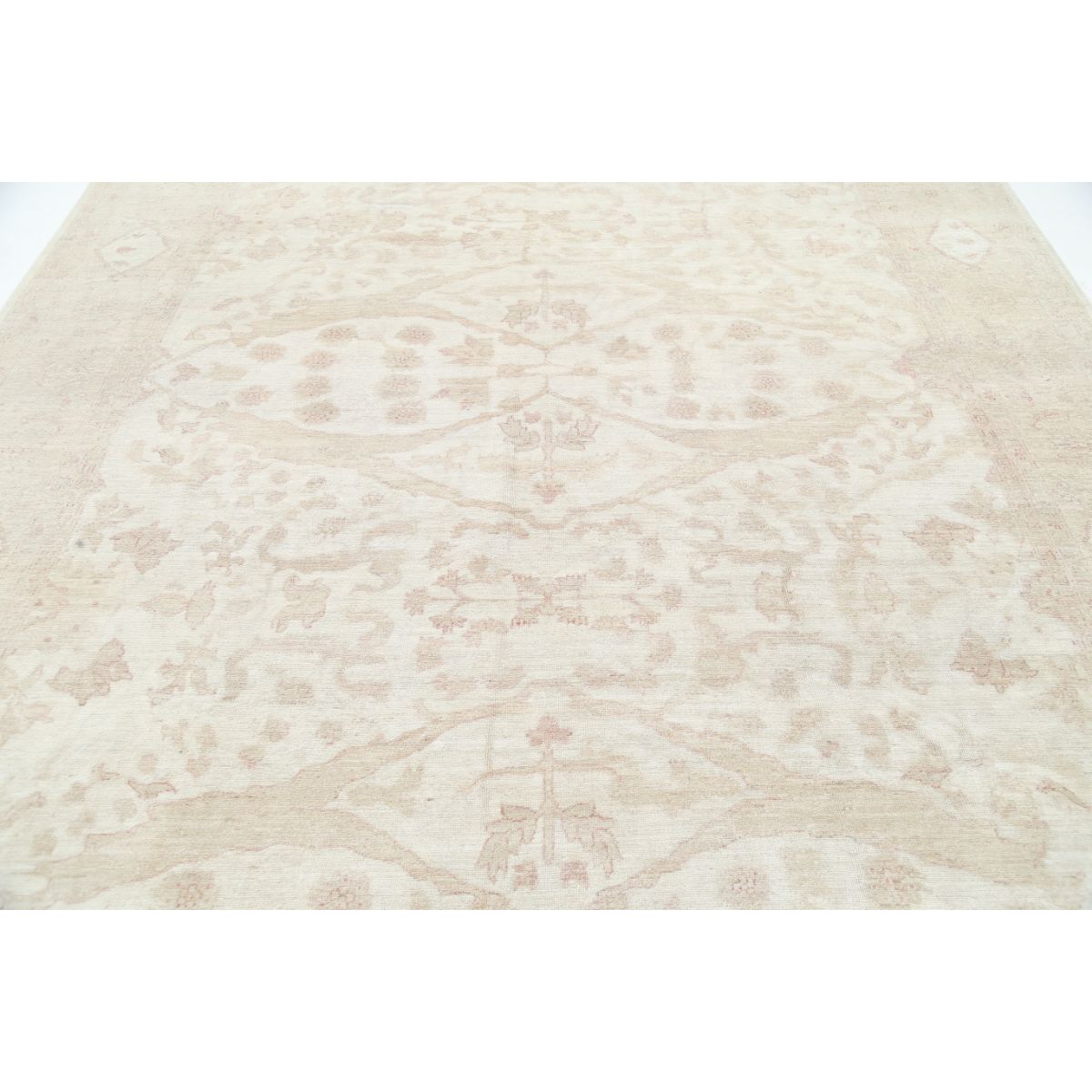 Serenity 9'1" X 11'11" Wool Hand-Knotted Rug