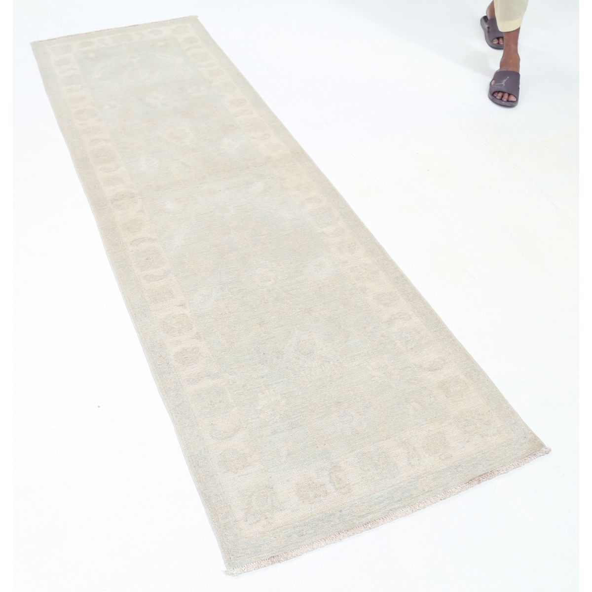 Serenity 2'6" X 8'1" Wool Hand-Knotted Rug
