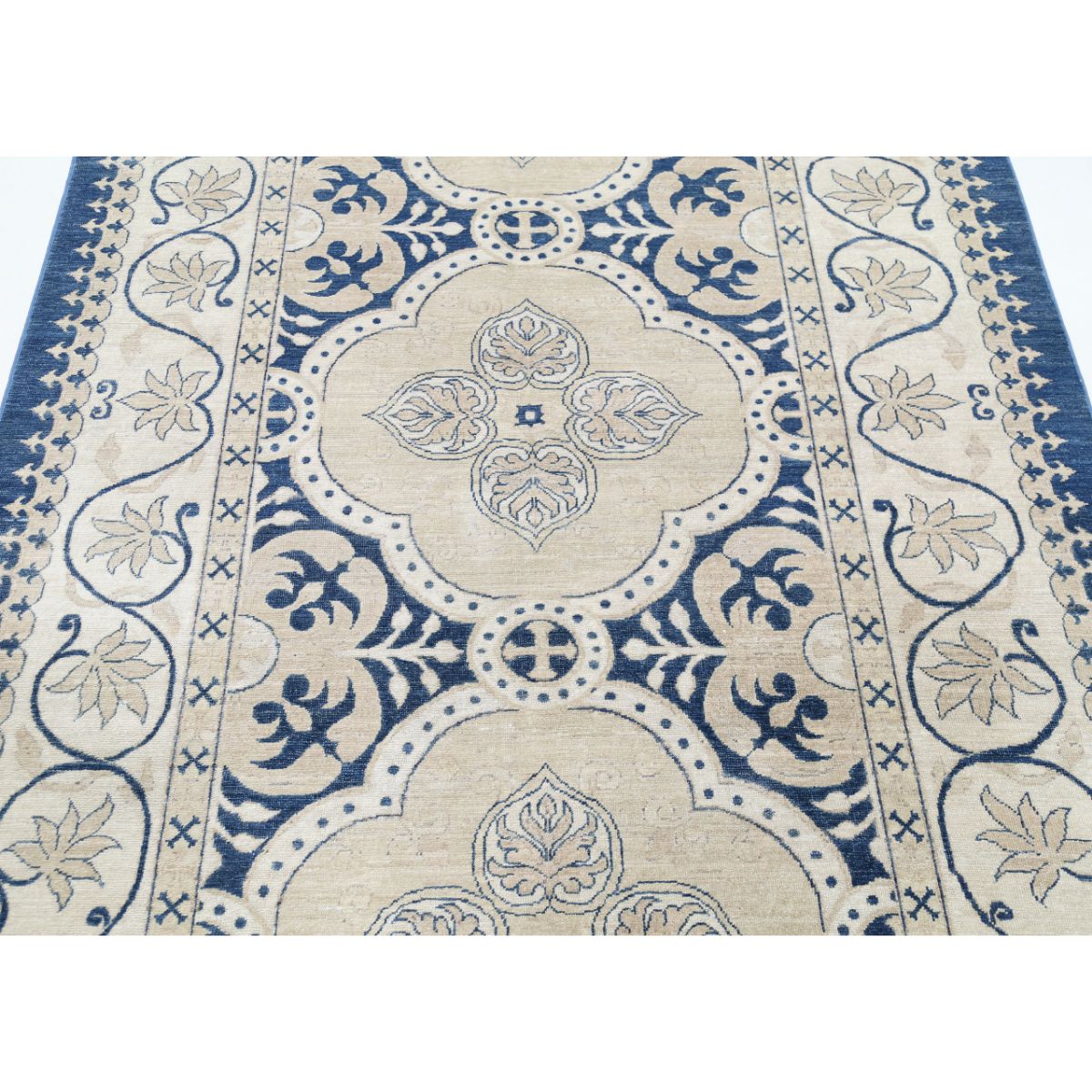 Ziegler 5'2" X 7'3" Wool Hand-Knotted Rug