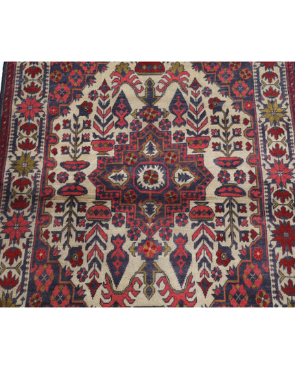 Afghan 2' 8" X 3' 10" Hand Knotted Wool Rug 2' 8" X 3' 10" (81 X 117) / Ivory / Wool