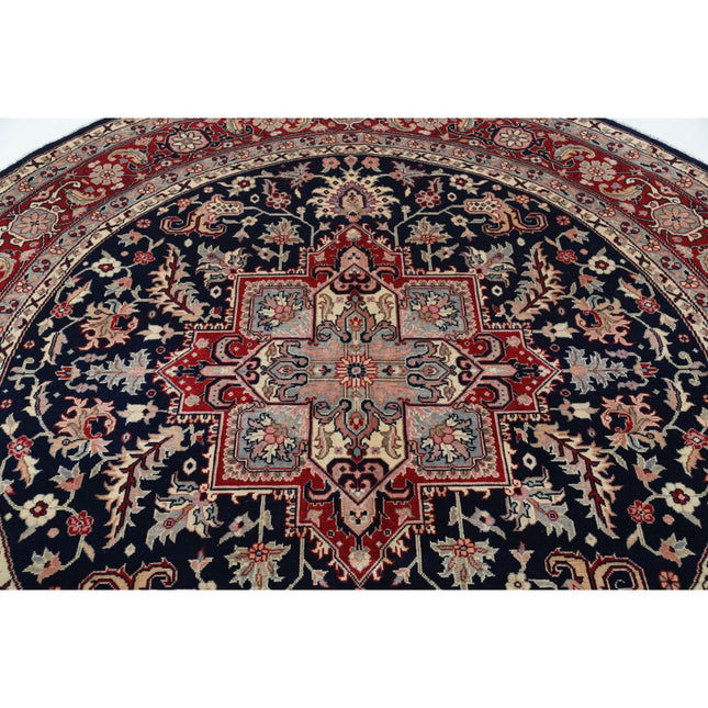 Agra 8' 2" X 8' 1" Wool Hand-Knotted Rug 8' 2" X 8' 1" (249 X 246) / Black / Red