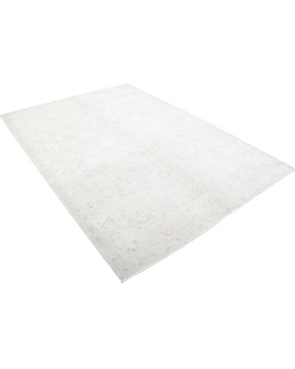 Ariana 6' 4" X 8' 8" Hand Knotted Wool Rug 6' 4" X 8' 8" (193 X 264) / Ivory / Wool