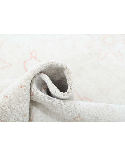 Ariana 6' 4" X 8' 8" Hand Knotted Wool Rug 6' 4" X 8' 8" (193 X 264) / Ivory / Wool