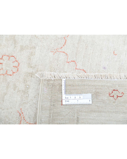 Ariana 6' 4" X 8' 8" Hand Knotted Wool Rug 6' 4" X 8' 8" (193 X 264) / Ivory / Wool