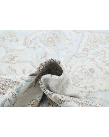 Ariana 7' 11" X 10' 2" Hand Knotted Wool Rug 7' 11" X 10' 2" (241 X 310) / Ivory / Wool