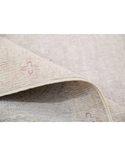 Ariana 5' 10" X 8' 1" Hand Knotted Wool Rug 5' 10" X 8' 1" (178 X 246) / Ivory / Wool