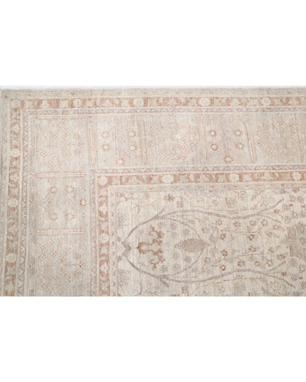 Ariana 8' 0" X 10' 7" Hand Knotted Wool Rug 8' 0" X 10' 7" (244 X 322) / Ivory / Wool