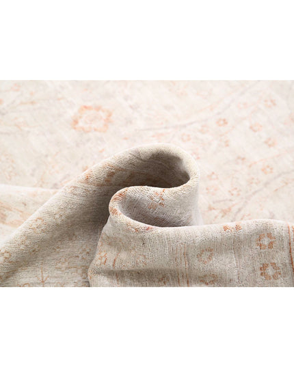 Ariana 8' 0" X 10' 7" Hand Knotted Wool Rug 8' 0" X 10' 7" (244 X 322) / Ivory / Wool