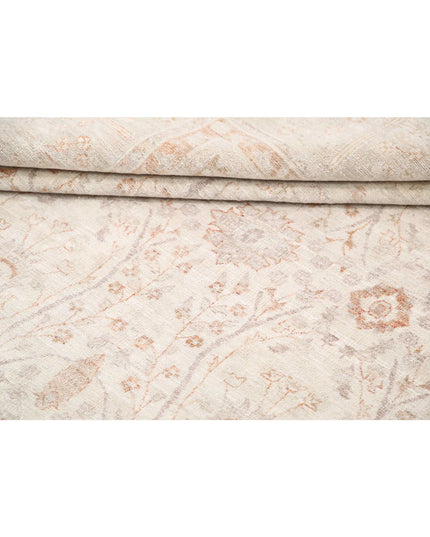 Ariana 8' 0" X 10' 7" Hand Knotted Wool Rug 8' 0" X 10' 7" (244 X 322) / Ivory / Wool