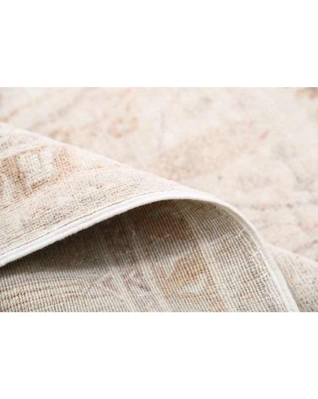 Ariana 8' 0" X 10' 7" Hand Knotted Wool Rug 8' 0" X 10' 7" (244 X 322) / Ivory / Wool