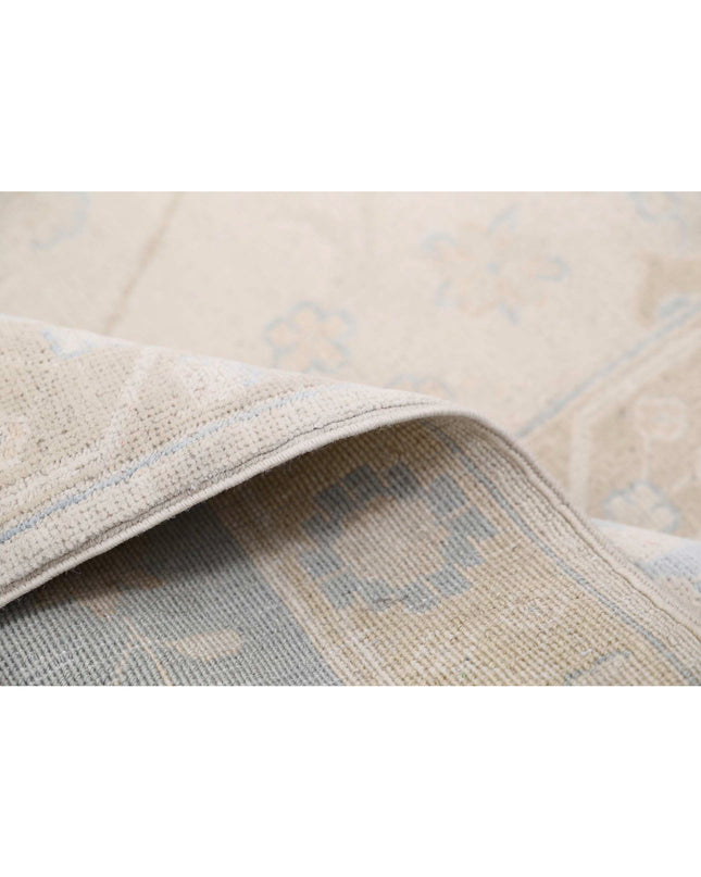 Ariana 9' 1" X 11' 11" Hand Knotted Wool Rug 9' 1" X 11' 11" (277 X 363) / Ivory / Wool