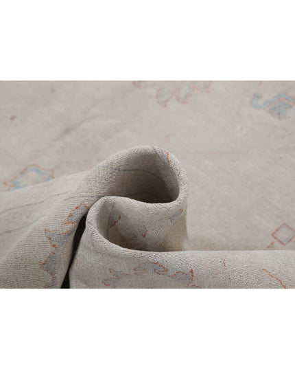 Ariana 7' 9" X 10' 5" Hand Knotted Wool Rug 7' 9" X 10' 5" (236 X 318) / Ivory / Wool