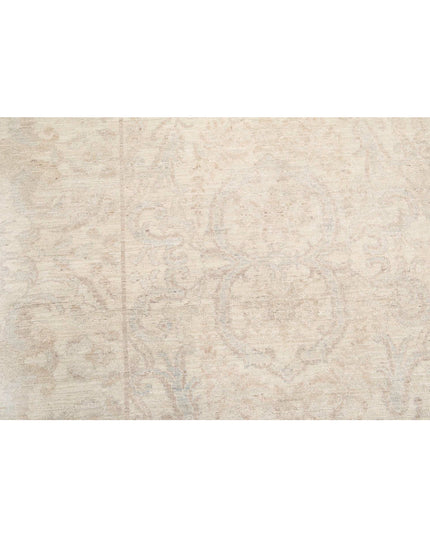 Ariana 8' 2" X 10' 1" Hand Knotted Wool Rug 8' 2" X 10' 1" (249 X 307) / Ivory / Wool