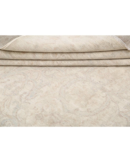 Ariana 8' 2" X 10' 1" Hand Knotted Wool Rug 8' 2" X 10' 1" (249 X 307) / Ivory / Wool