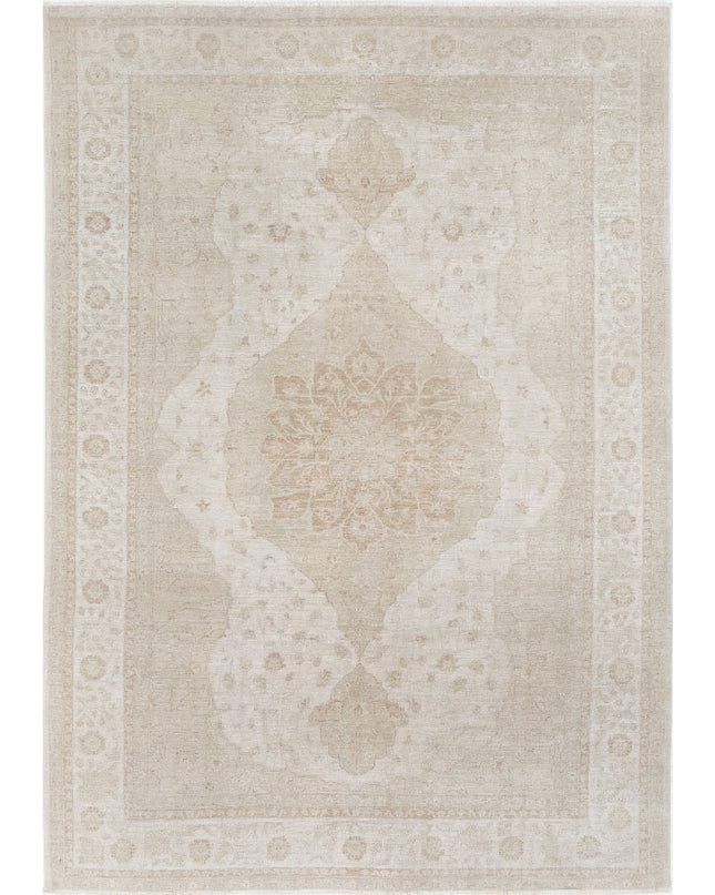 Ariana 6' 6" X 9' 6" Hand Knotted Wool Rug 6' 6" X 9' 6" (198 X 290) / Ivory / Wool