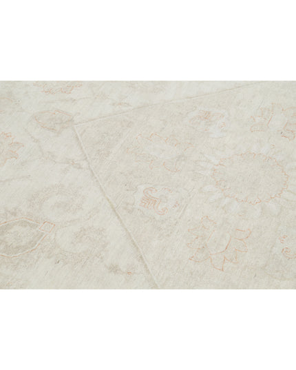 Ariana 8' 1" X 10' 5" Hand Knotted Wool Rug 8' 1" X 10' 5" (246 X 318) / Ivory / Wool