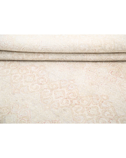 Artemix 8' 0" X 9' 4" Hand Knotted Wool Rug 8' 0" X 9' 4" (244 X 284) / Ivory / Wool